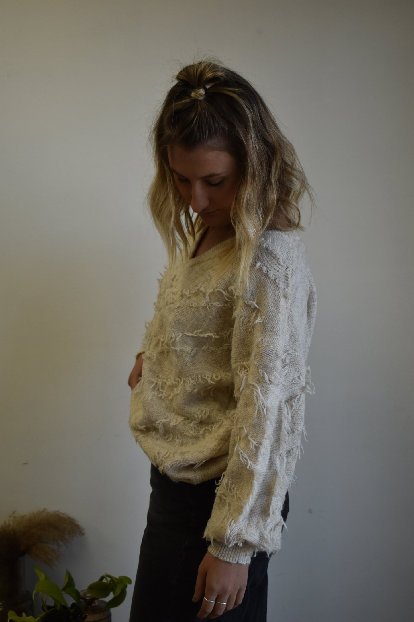 Oatmeal V-Neck Detailed Sweater