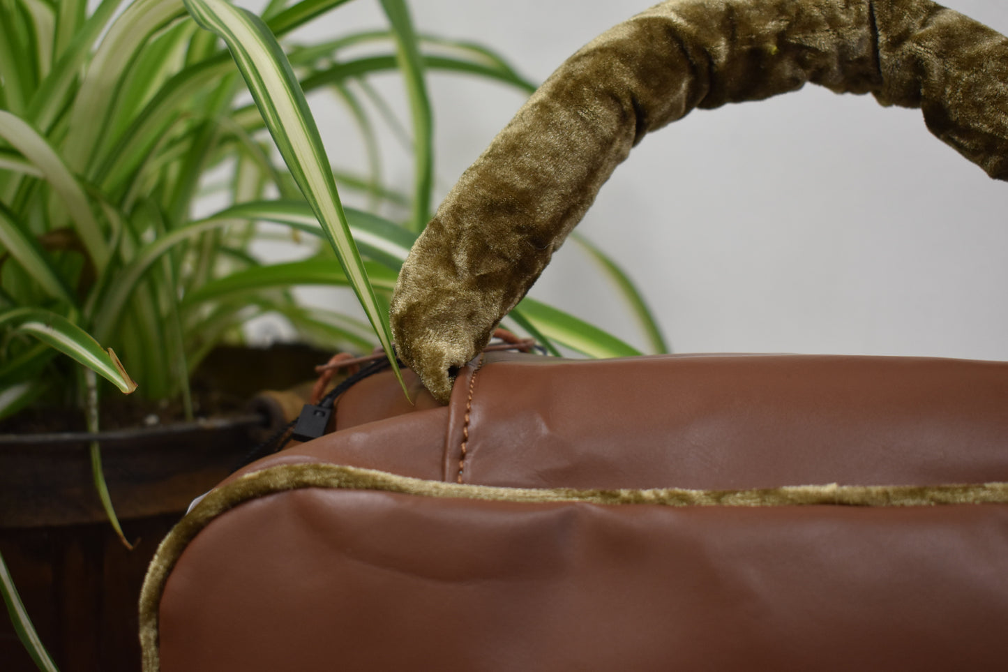 Vintage Style Travel Bag
