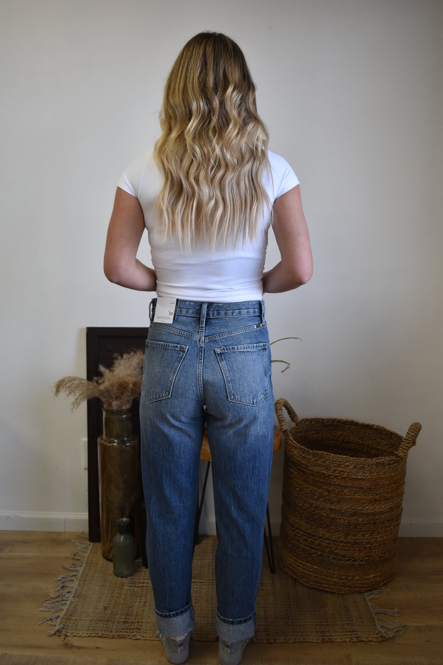 Distressed 90’s Boyfriend Jeans
