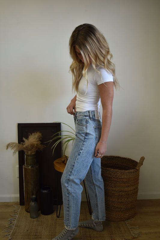 Light Washed Mom Jeans