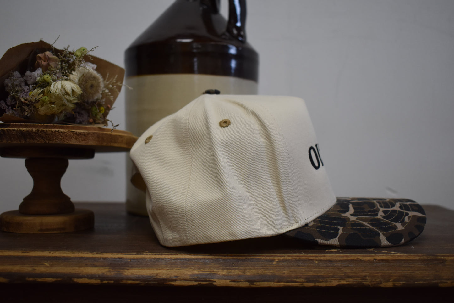Two-Toned ‘Ol’ Lady’ Canvas Hat