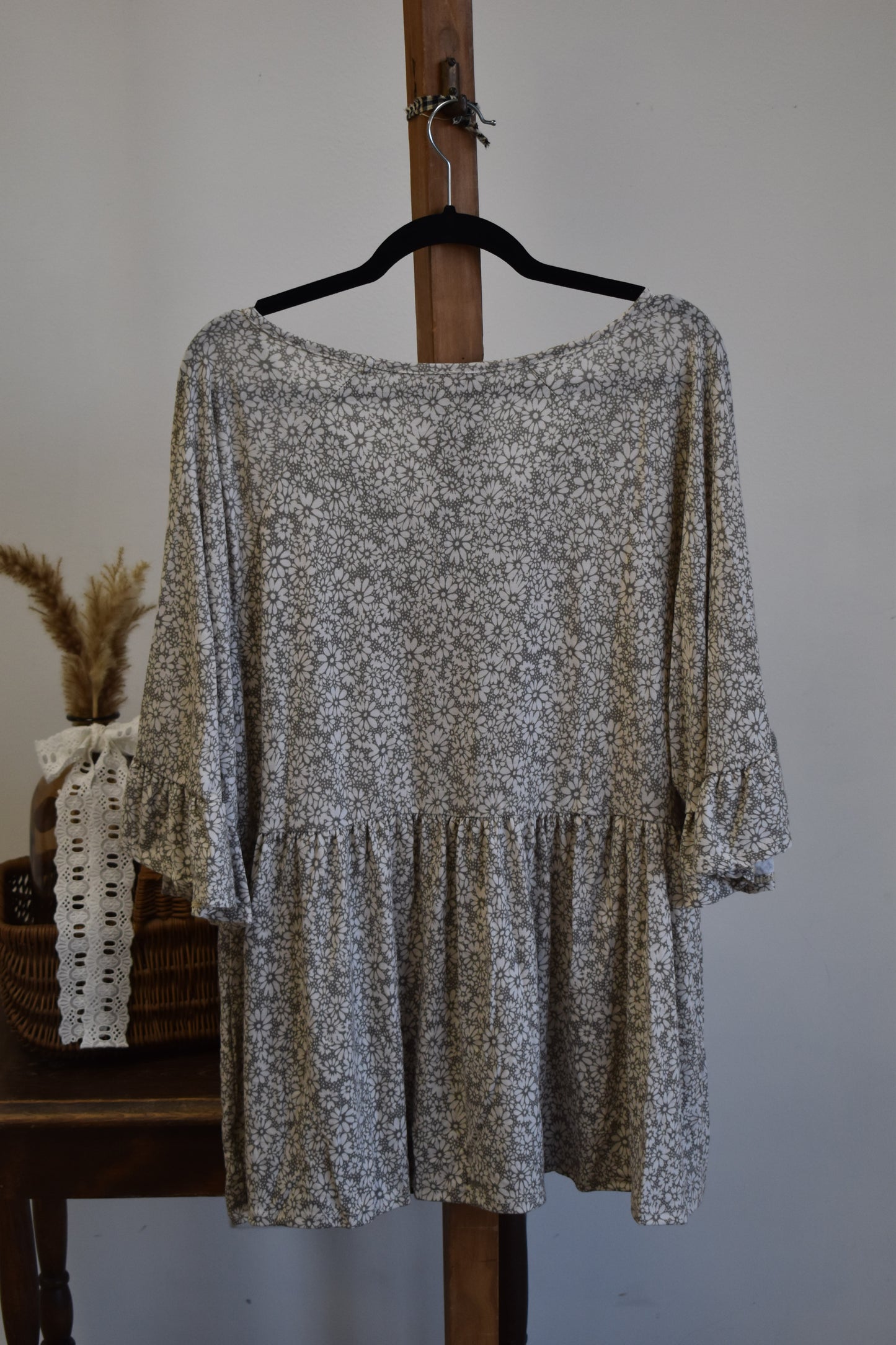 PLUS Gray Floral Blouse