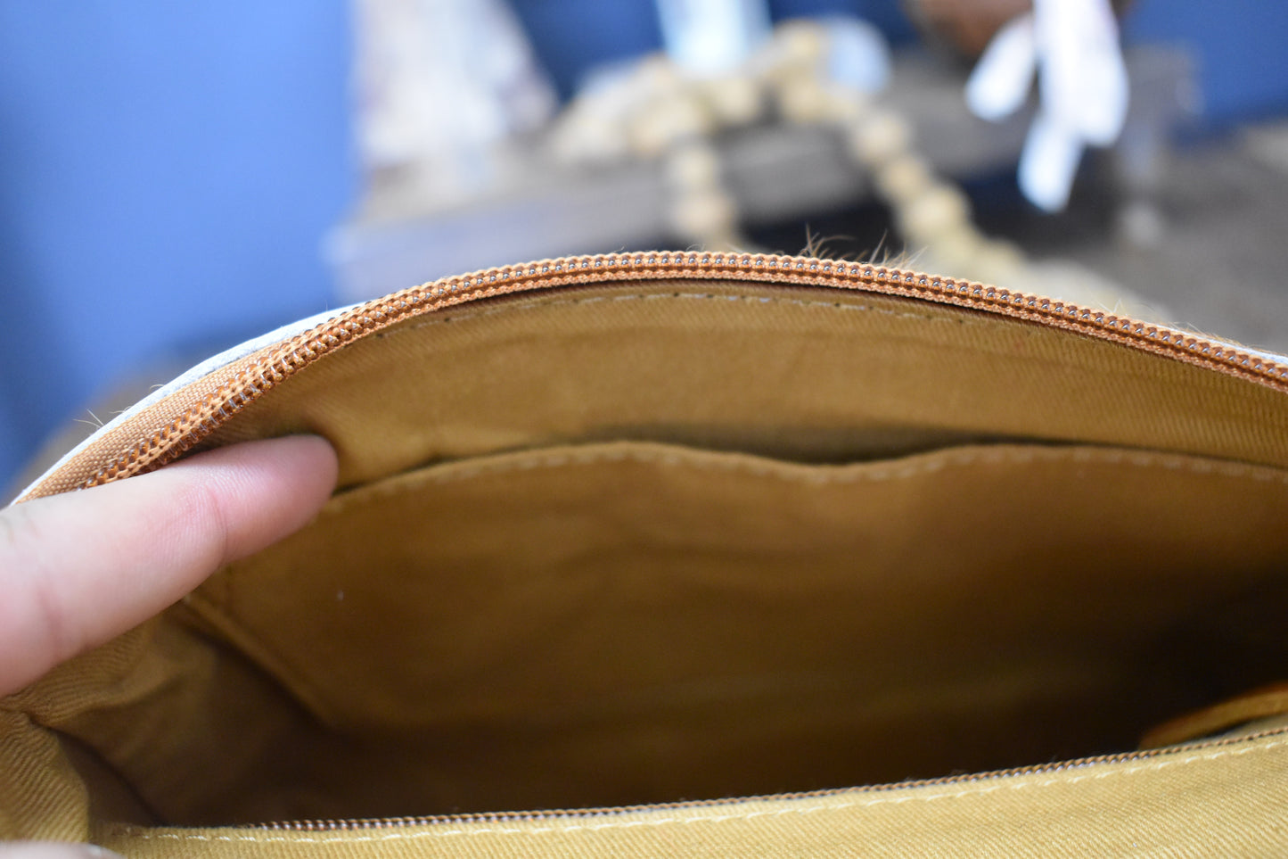 Stand-Up Cowhide Tooled Leather Purse