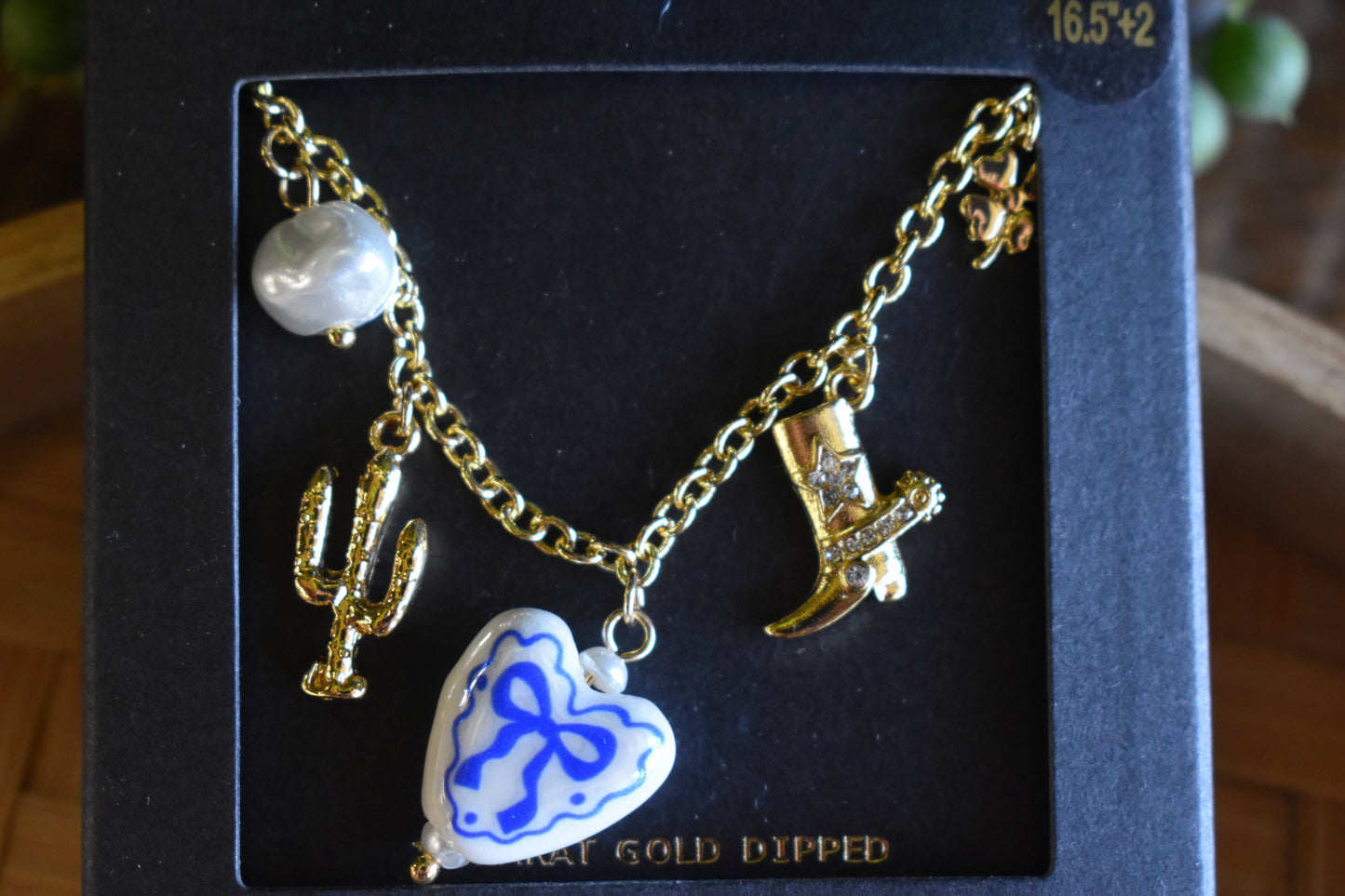 China Dish Bow Charm Necklace