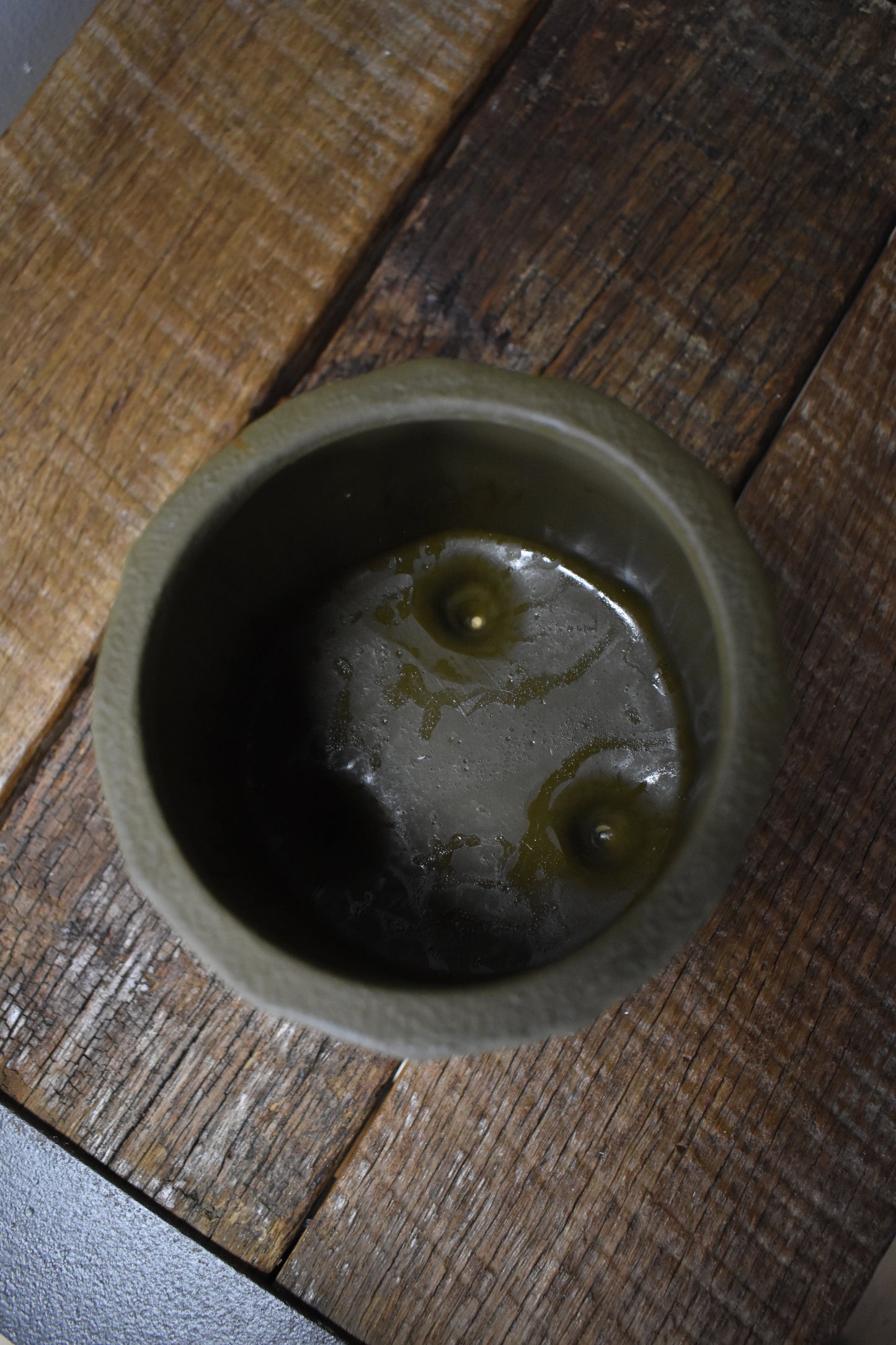 The Oliver Footed Planter