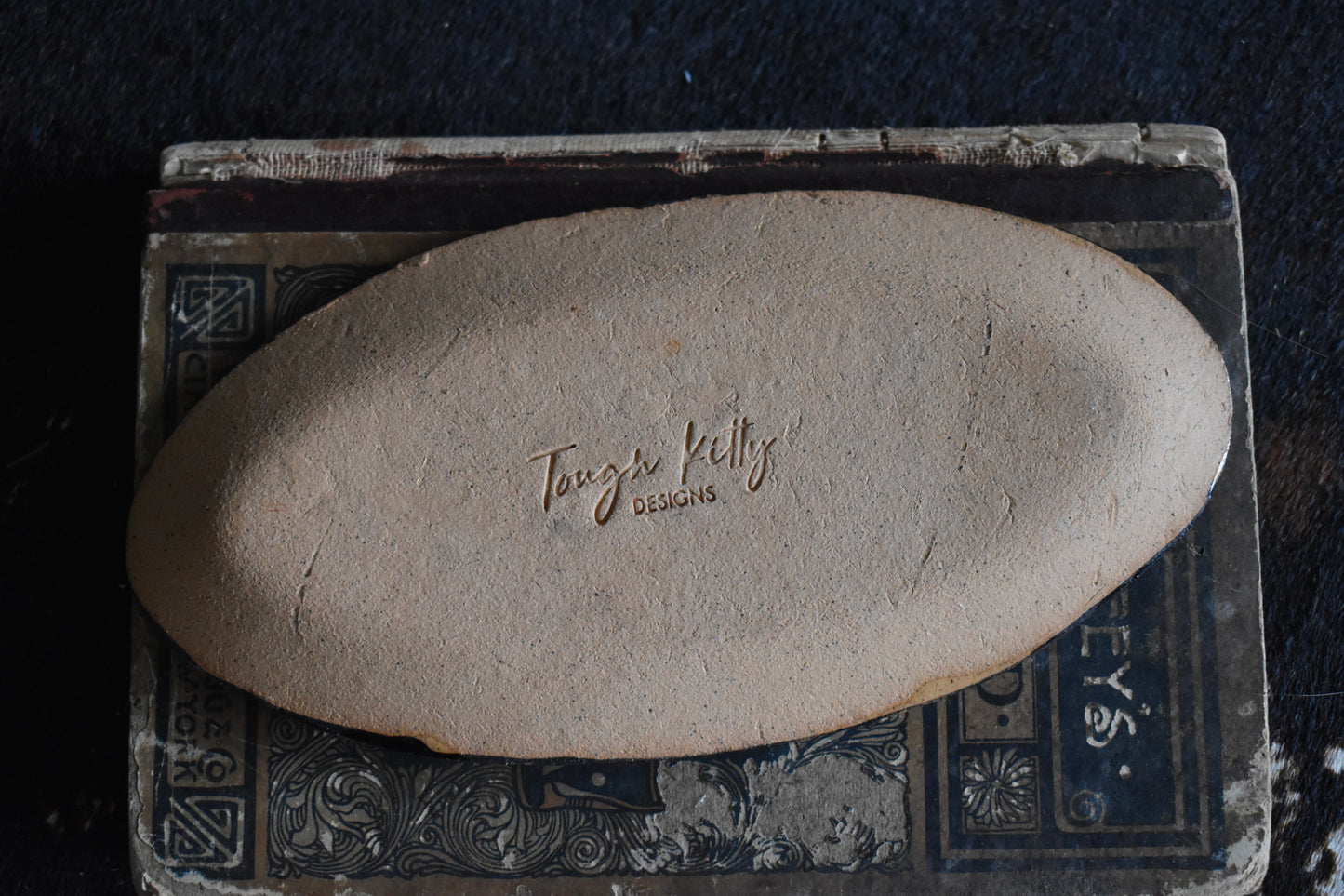 Dark Flower Oval Trinket Dish