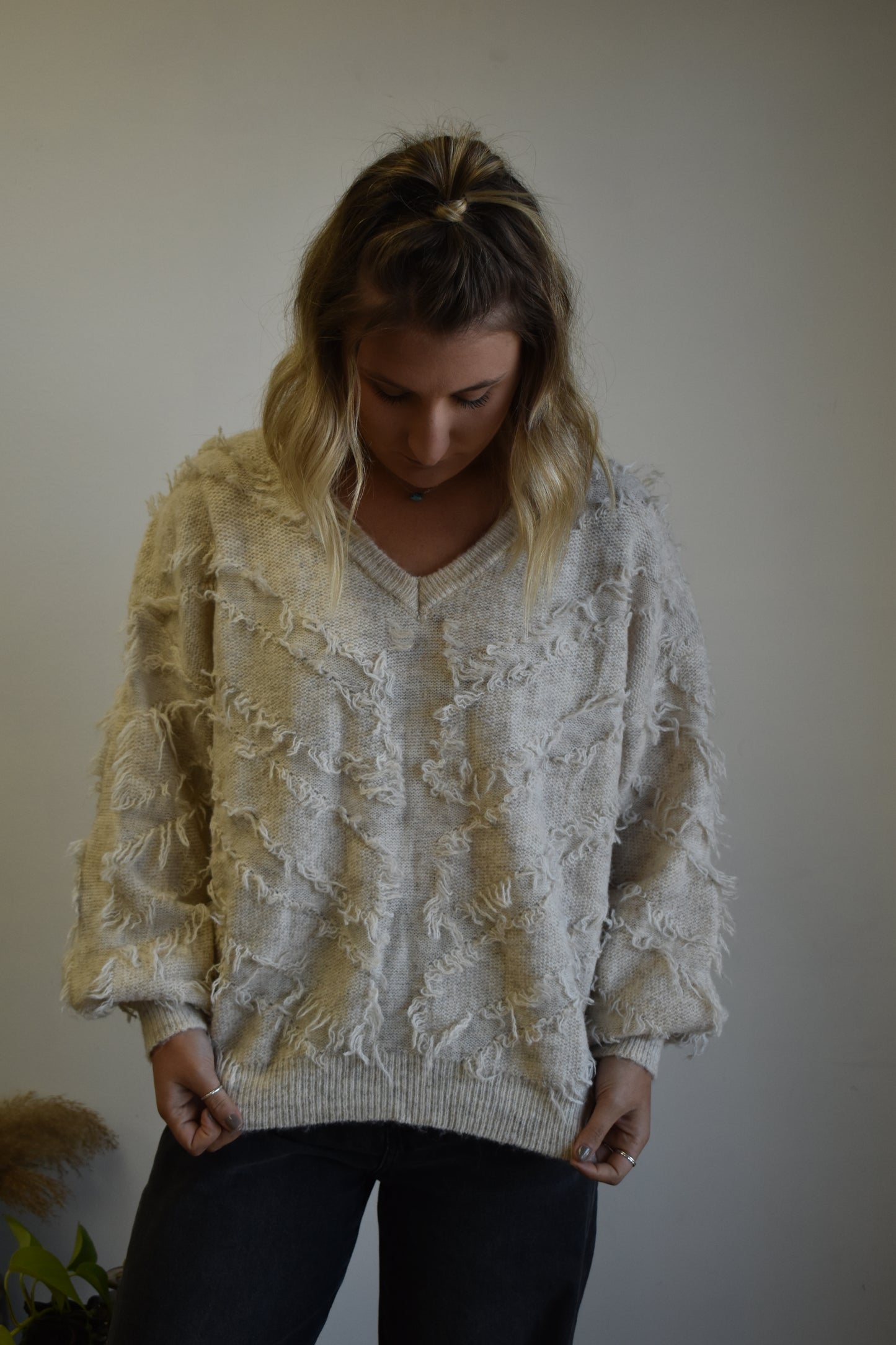 Oatmeal V-Neck Detailed Sweater