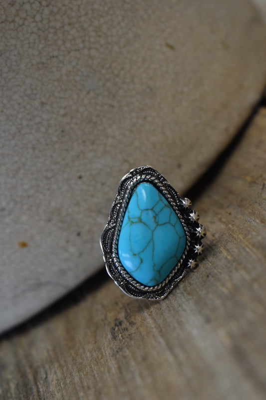 Pendant Detailed Turquoise Ring