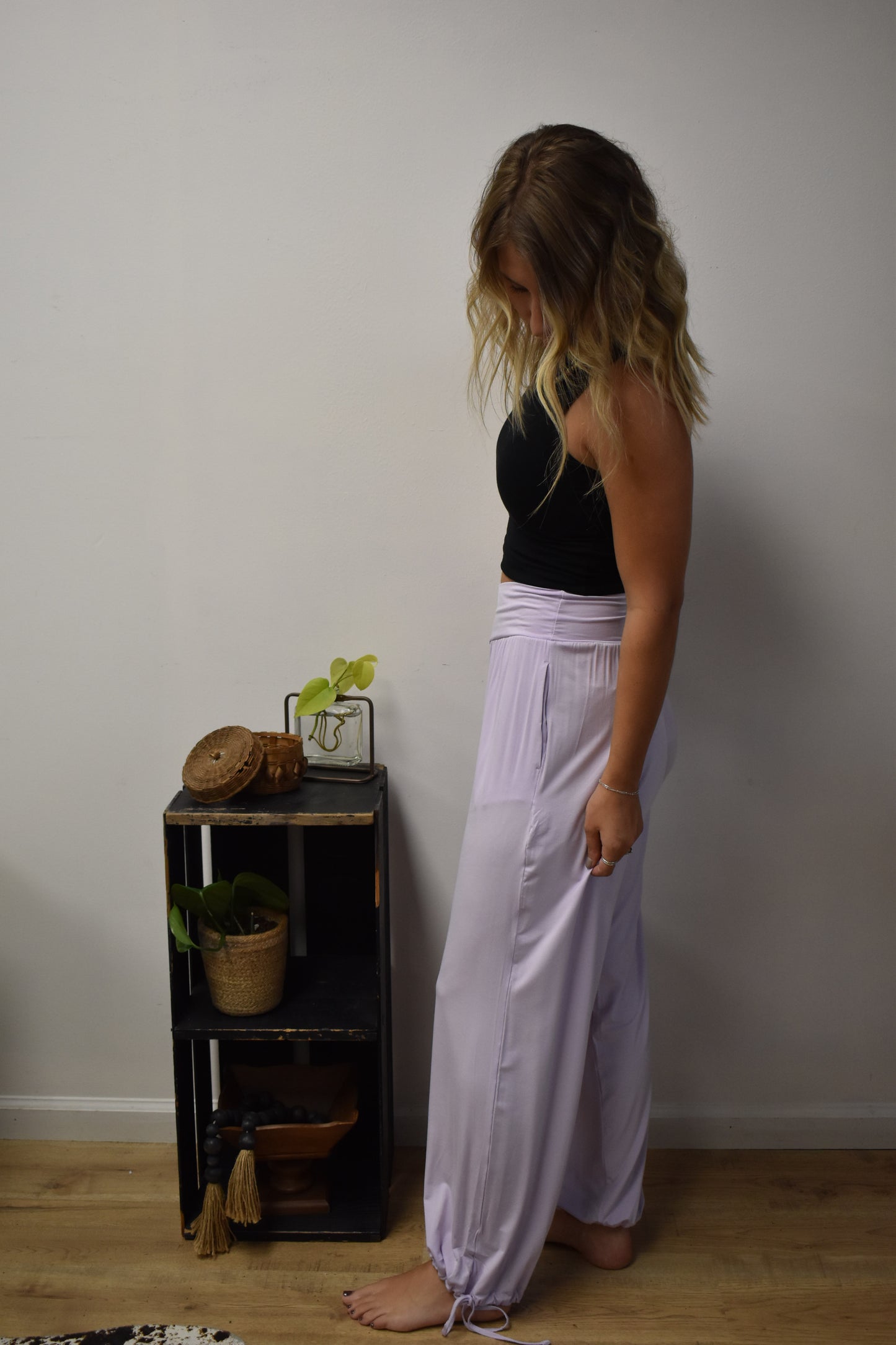 V Cross-Over Joggers: Lilac