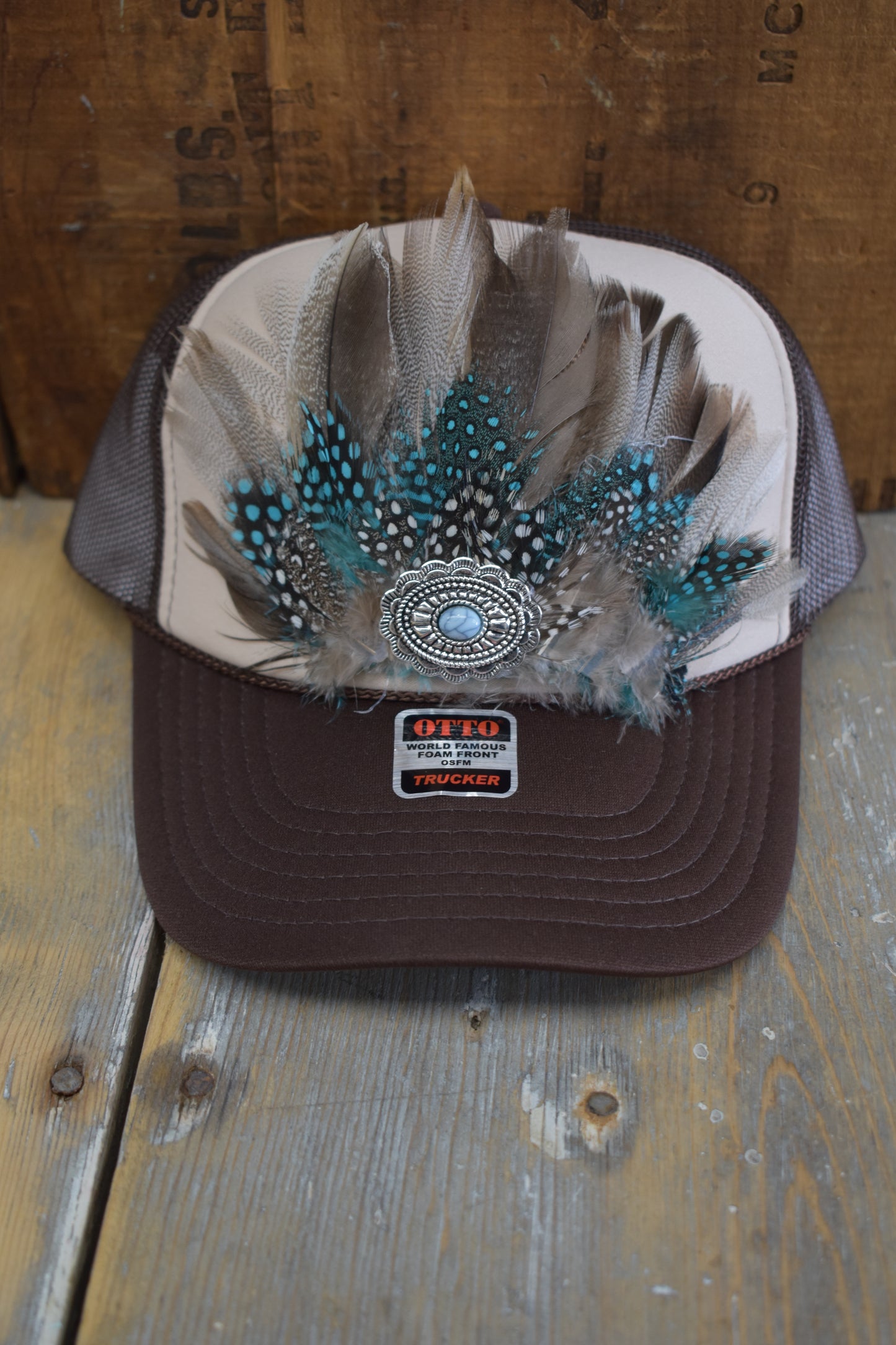 Monochrome Teal Feather Concha Hat