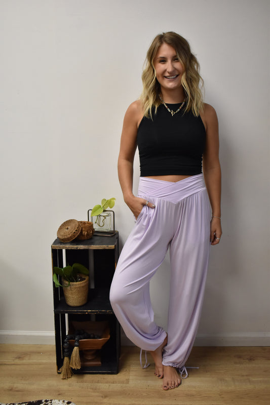 V Cross-Over Joggers: Lilac