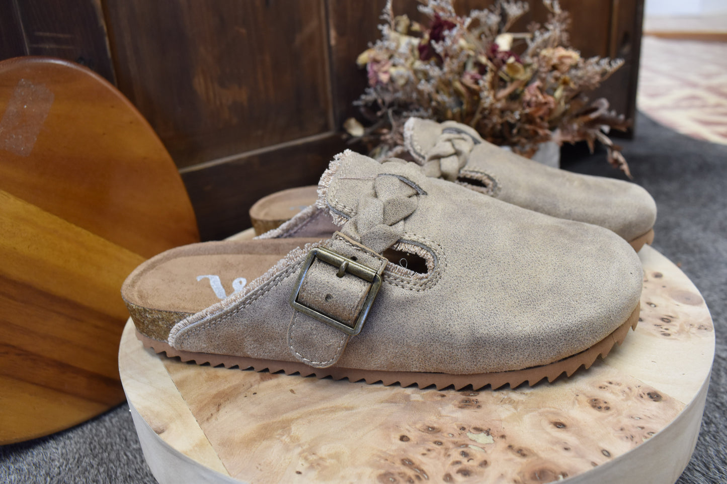 The Oliver Mules: Tan