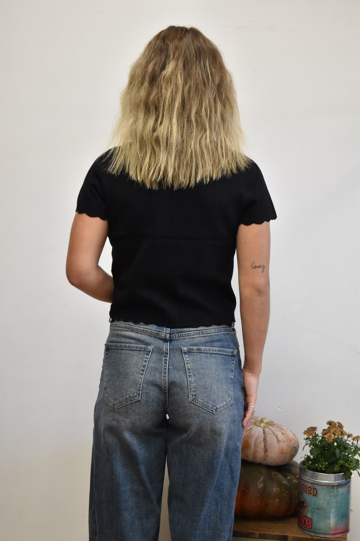 Shadow Scallop Top