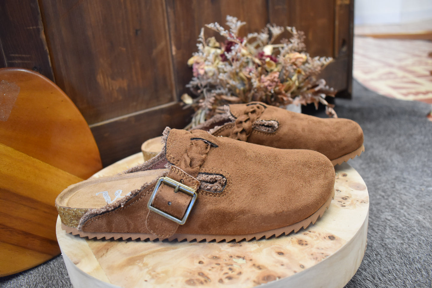 The Oliver Mules: Brown