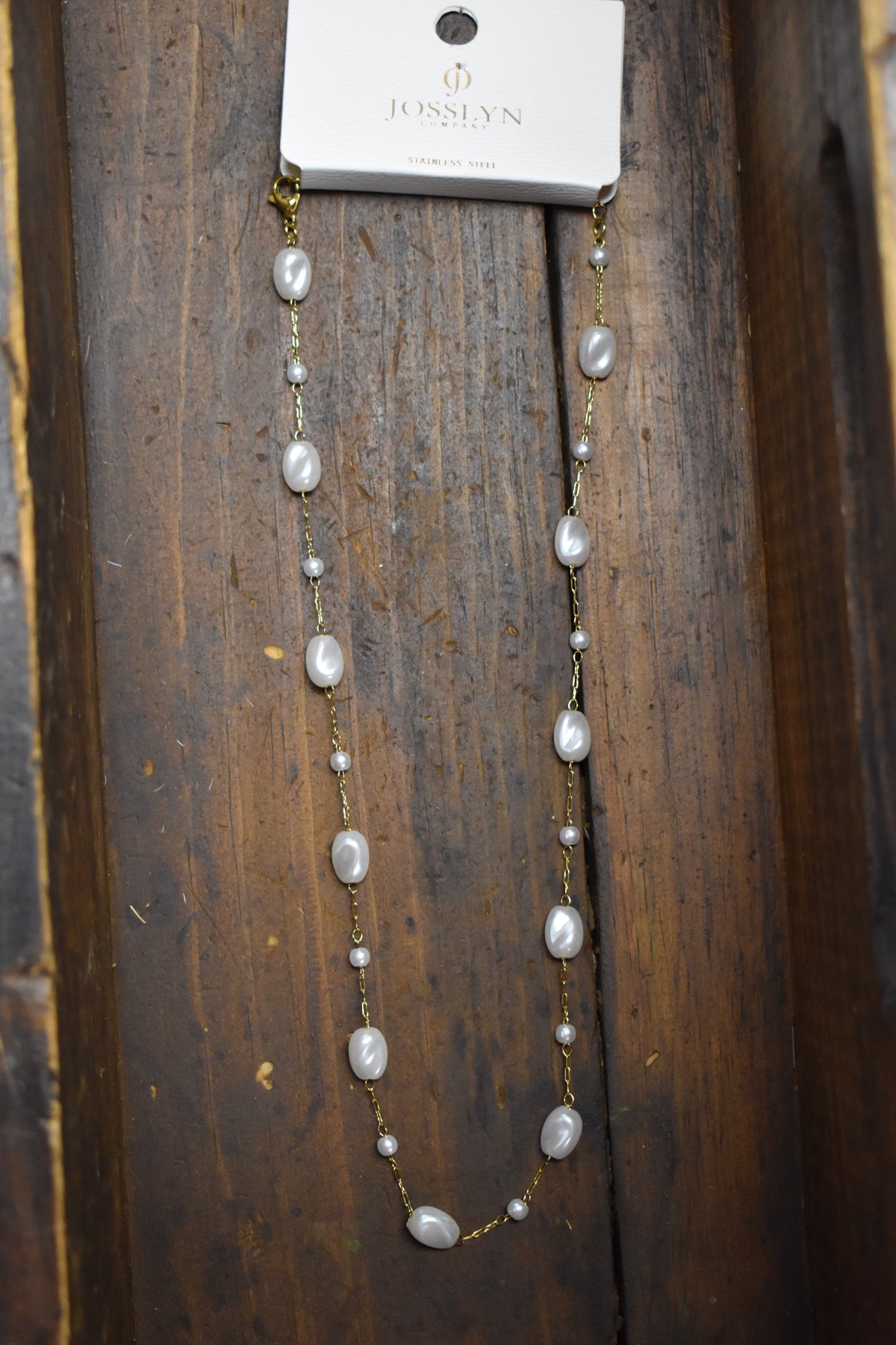 Dainty Pearl Beaded Necklace