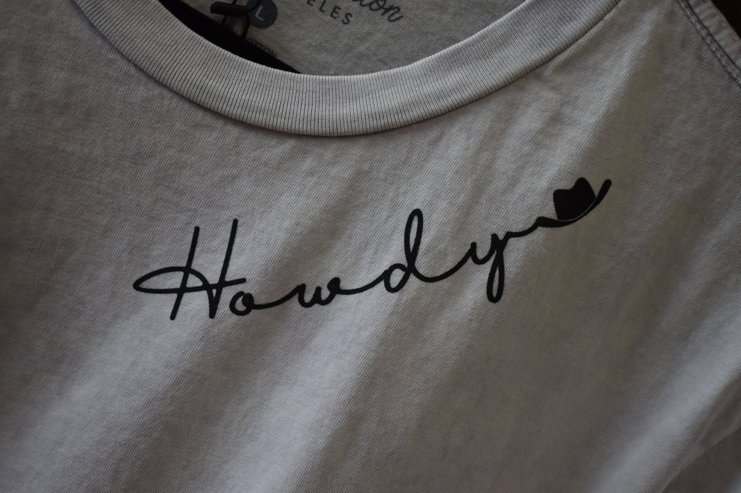 Howdy Graphic: Ivory