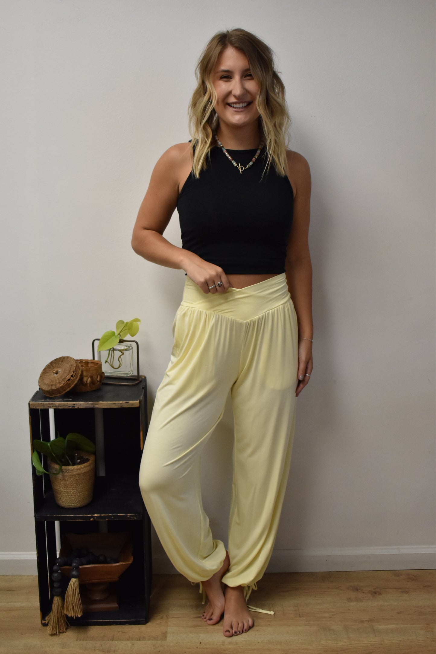 V Cross-Over Joggers: Lemon