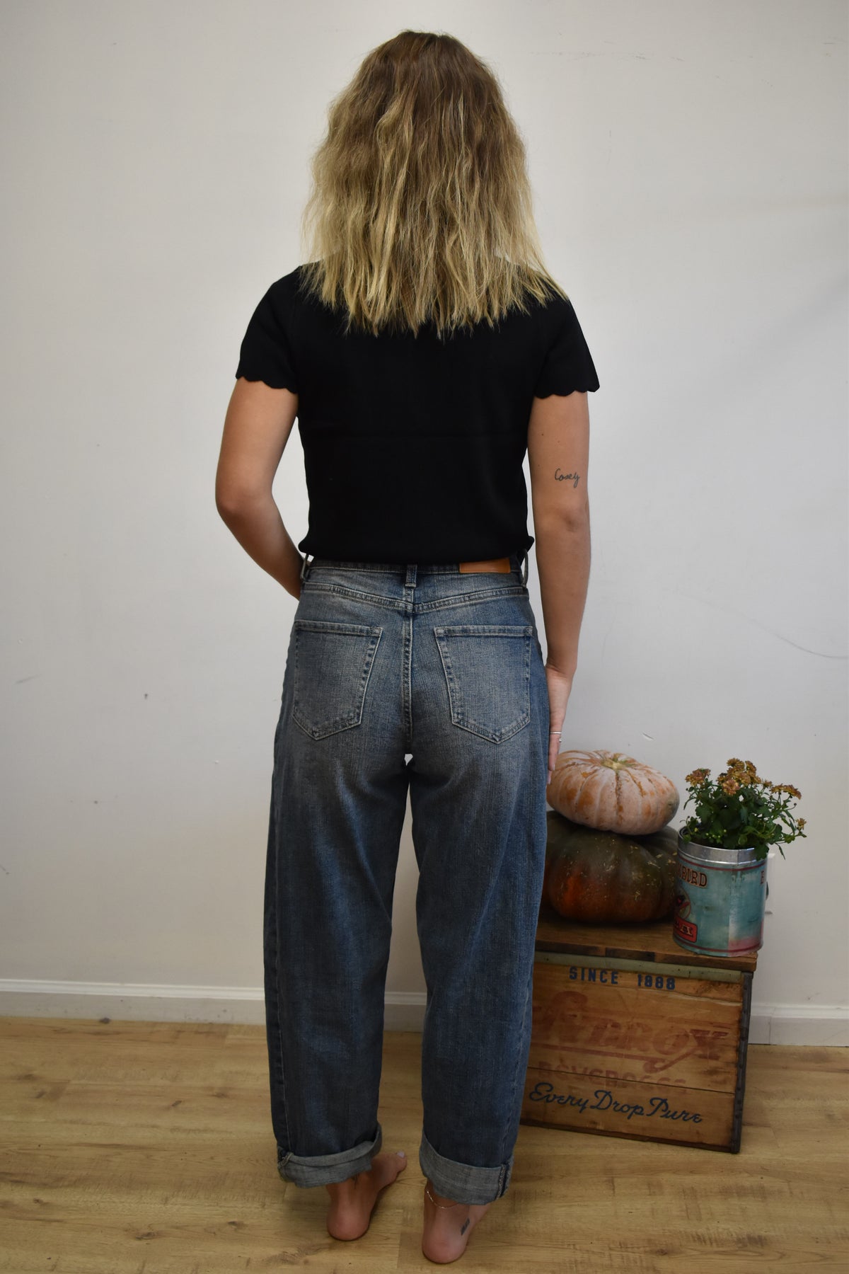 Malcom Tinted Barrel Jeans