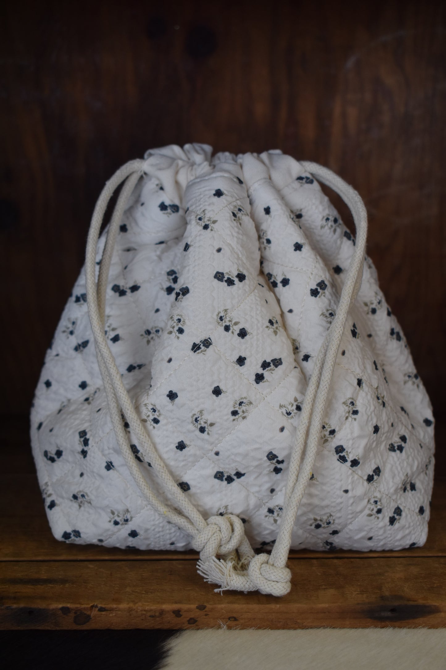 Floral Quilted Drawstring Bag