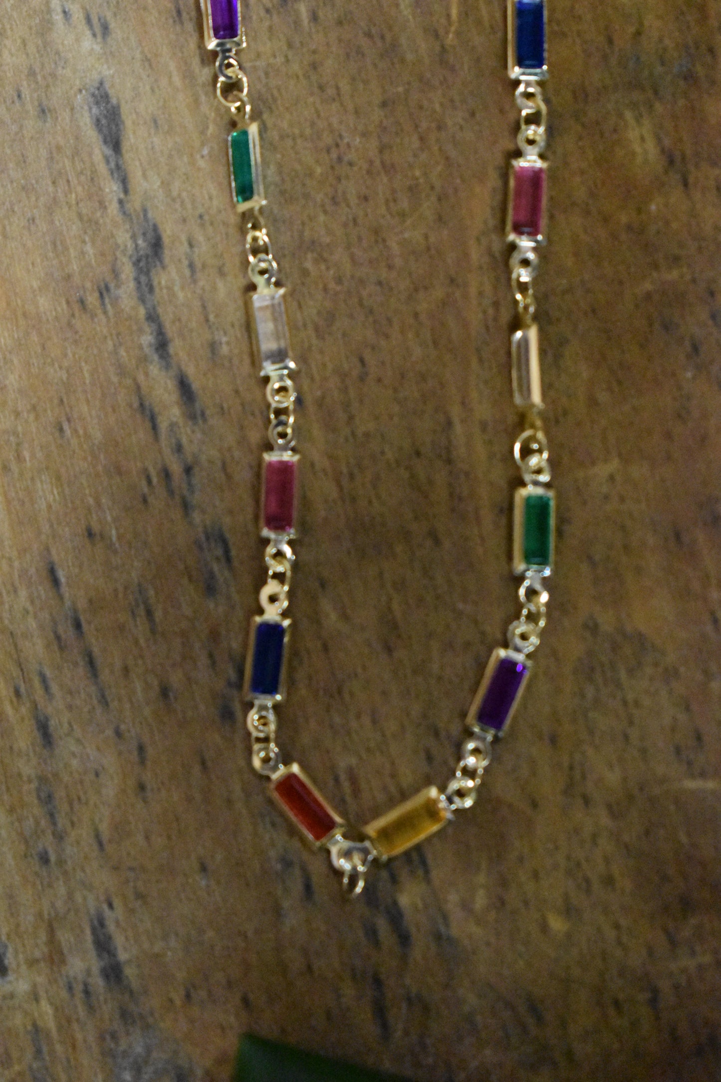 Queen Multi Color Glass Necklace