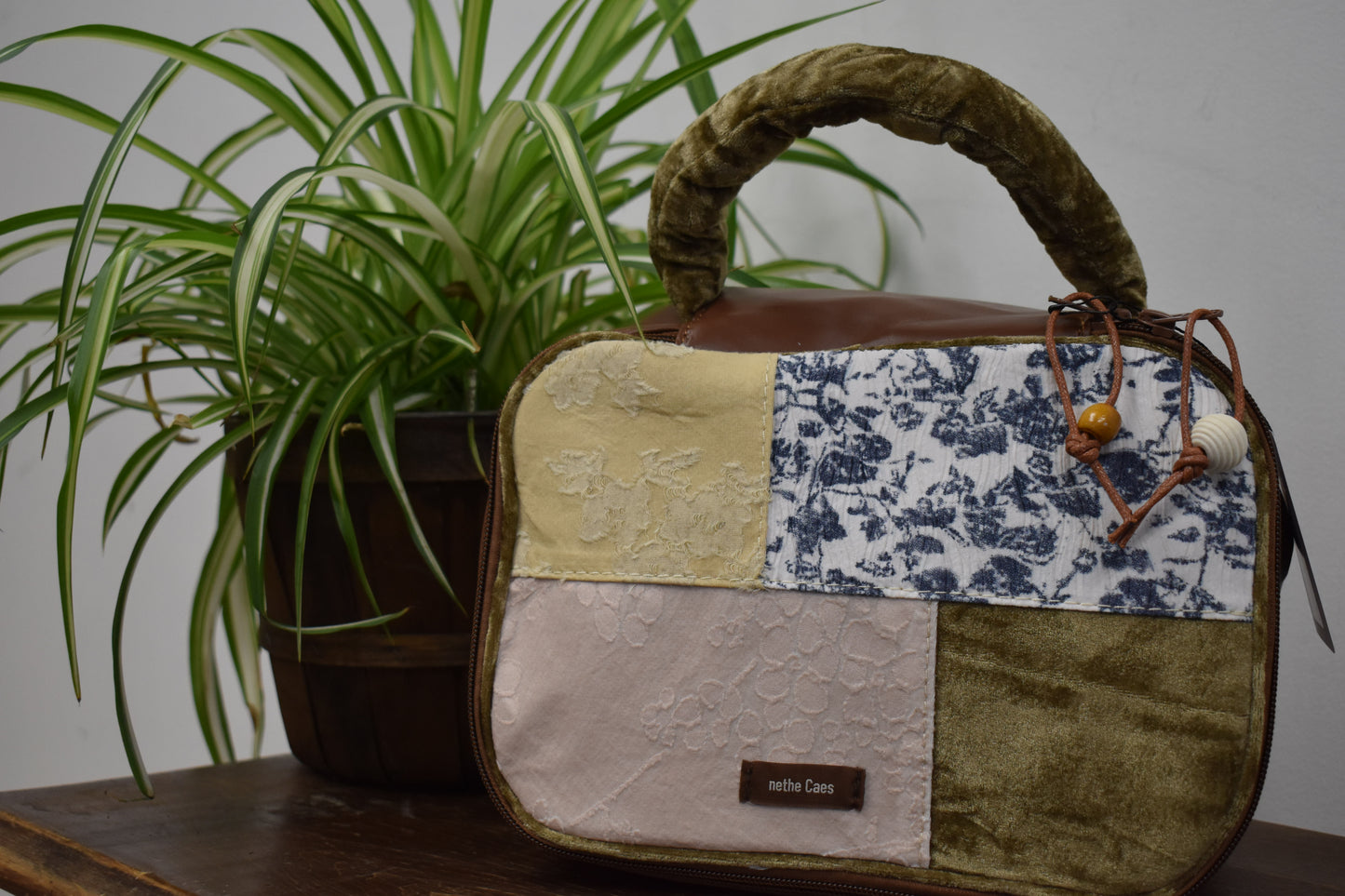 Vintage Style Travel Bag
