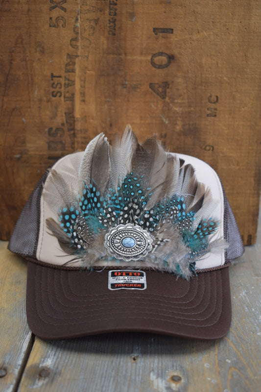 Monochrome Teal Feather Concha Hat