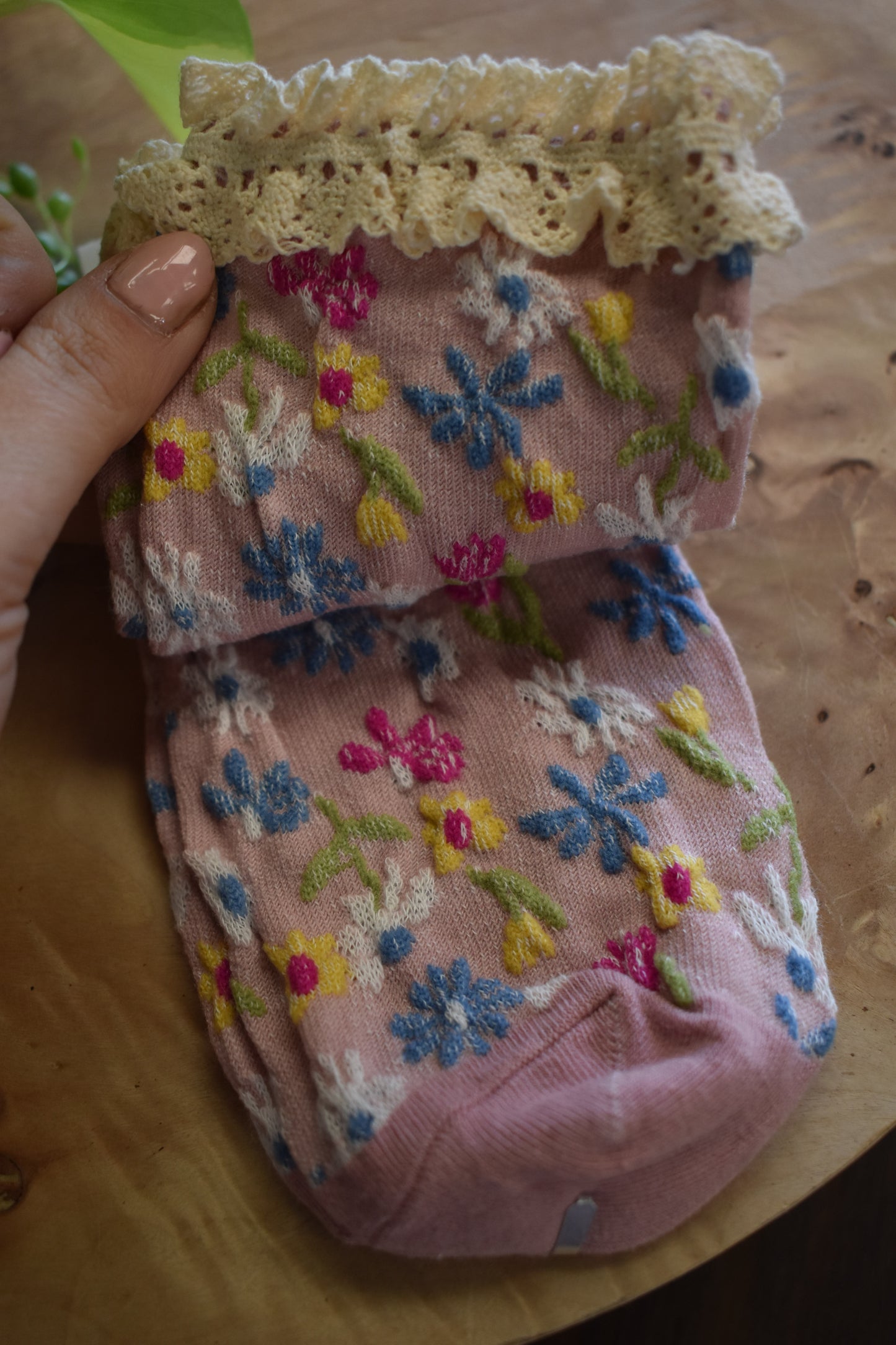 Lace Trim Rose Floral Crew Socks