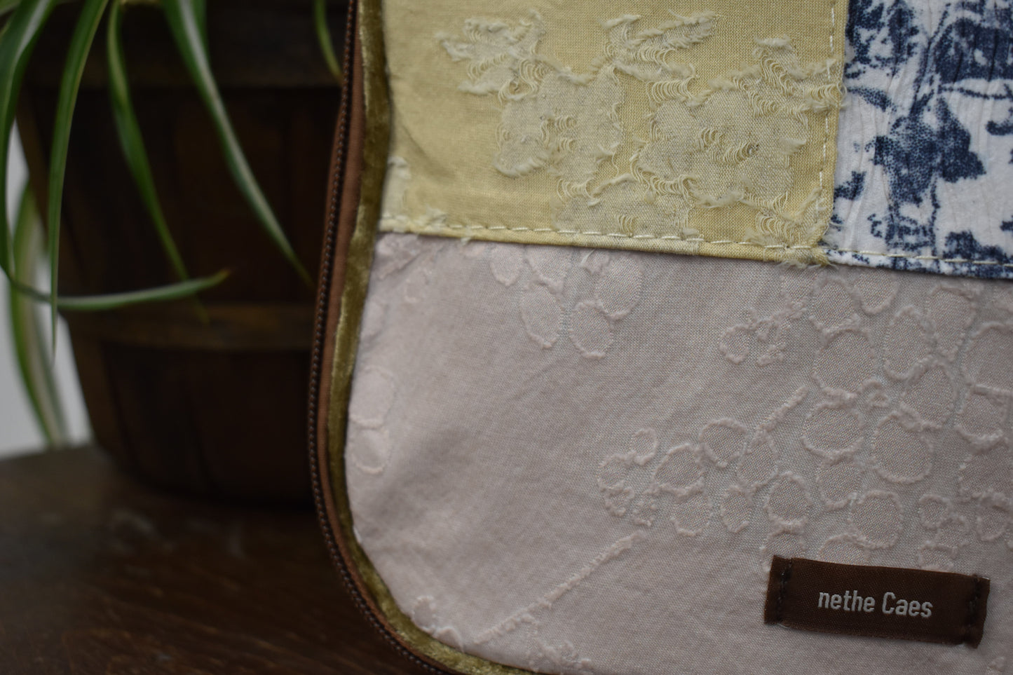 Vintage Style Travel Bag